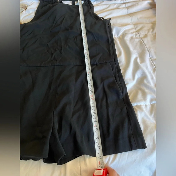 Babaton Salvador Romper, black  size 4 minimalist casual summer outfit. - Picture 14 of 15